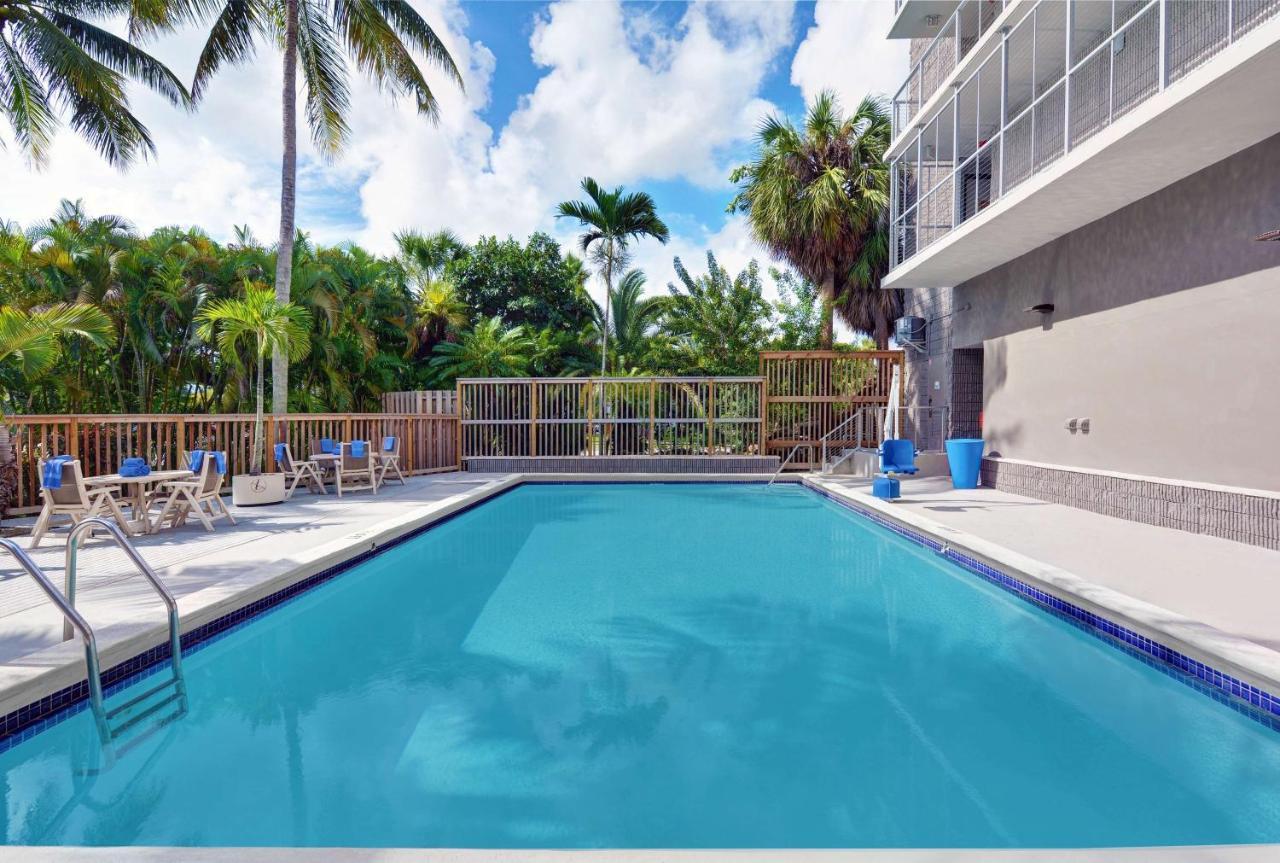 Motel 6-Cutler Bay, Fl Eksteriør billede