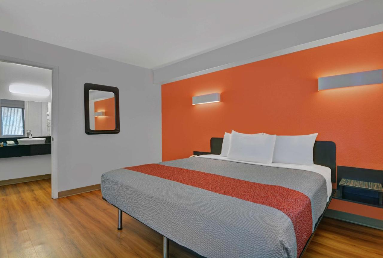 Motel 6-Cutler Bay, Fl Eksteriør billede