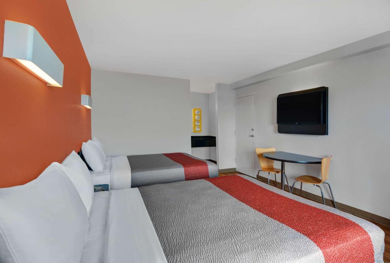 Motel 6-Cutler Bay, Fl Eksteriør billede