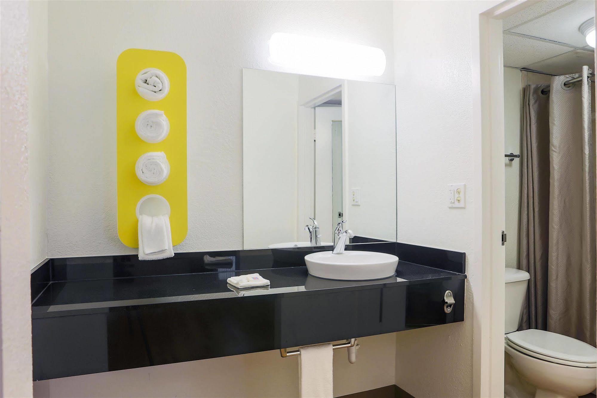 Motel 6-Cutler Bay, Fl Eksteriør billede