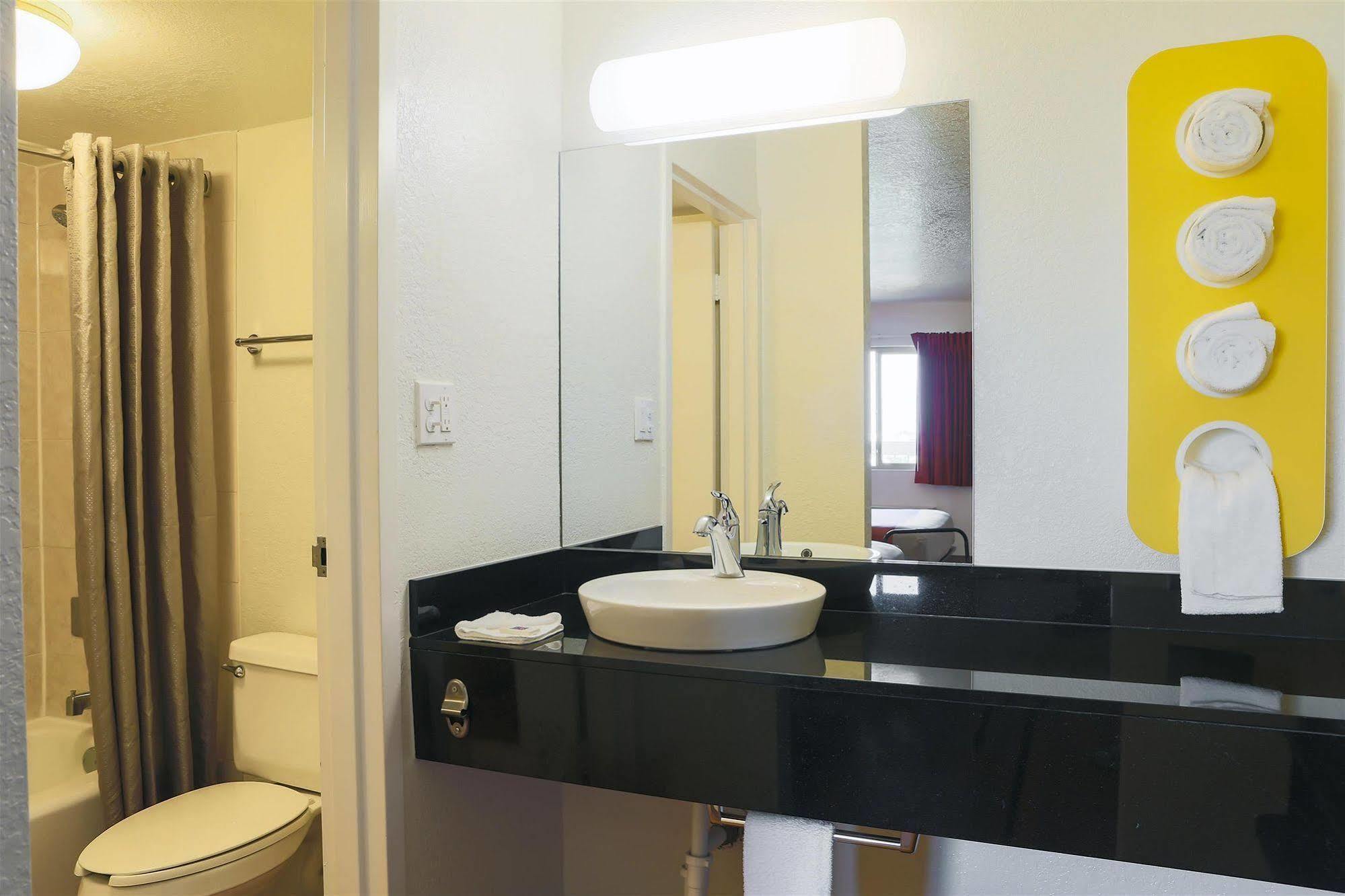 Motel 6-Cutler Bay, Fl Eksteriør billede