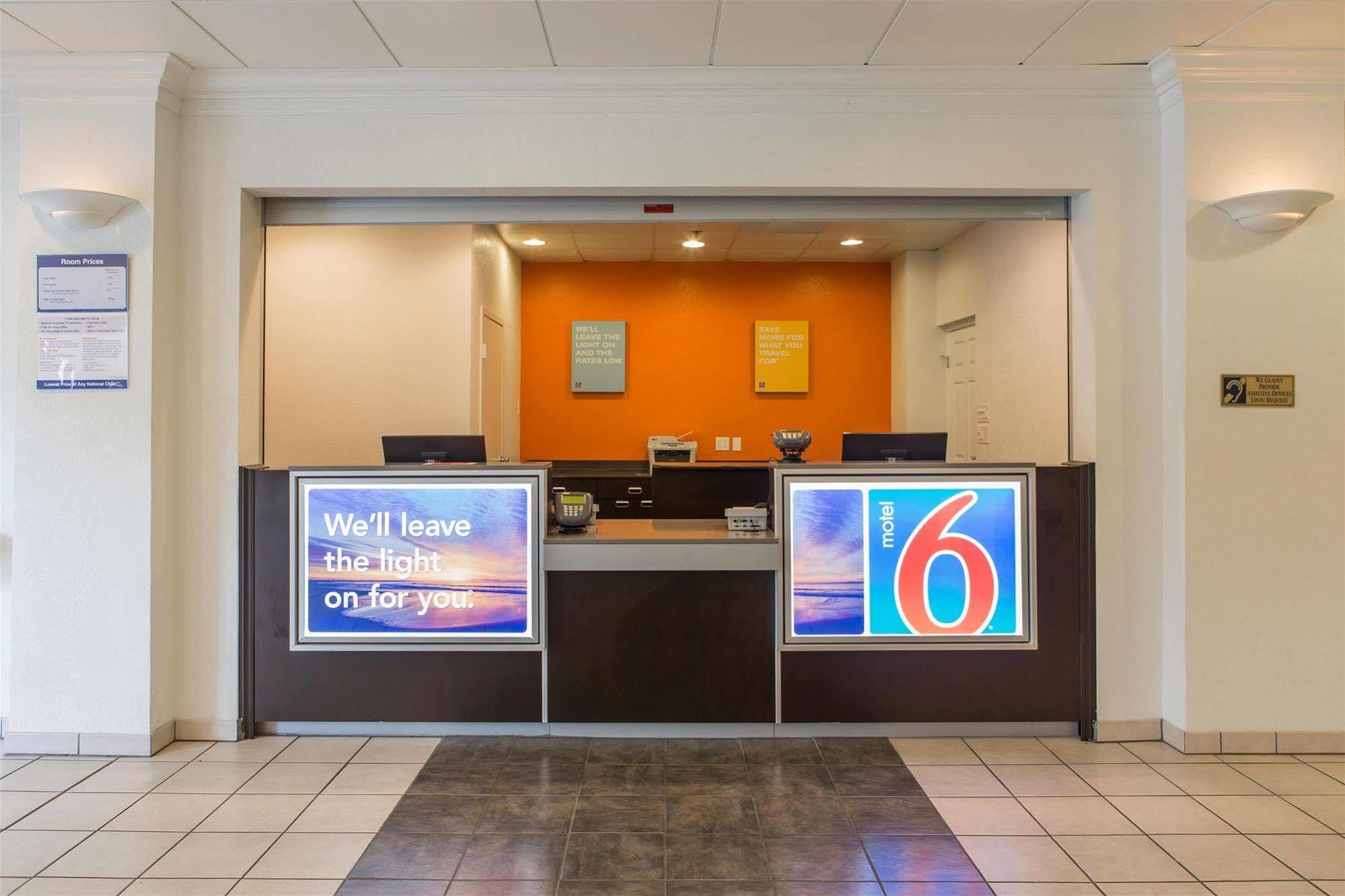 Motel 6-Cutler Bay, Fl Eksteriør billede